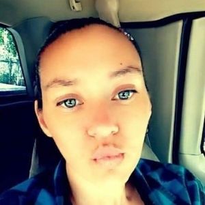 Meet your Posher, Candice